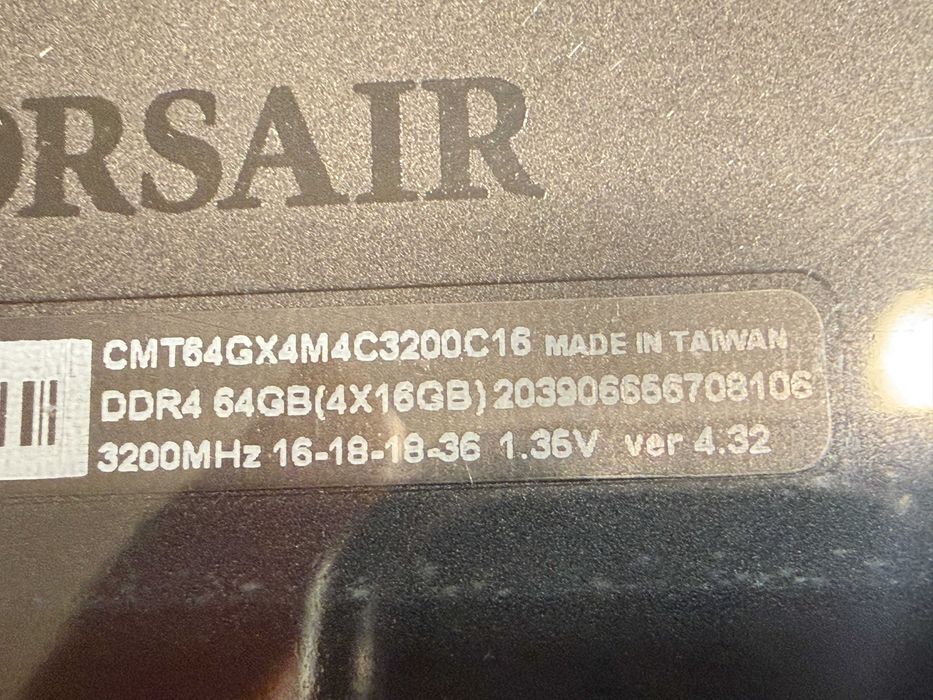 Corsair Dominator Platinum RGB DDR4 64GB