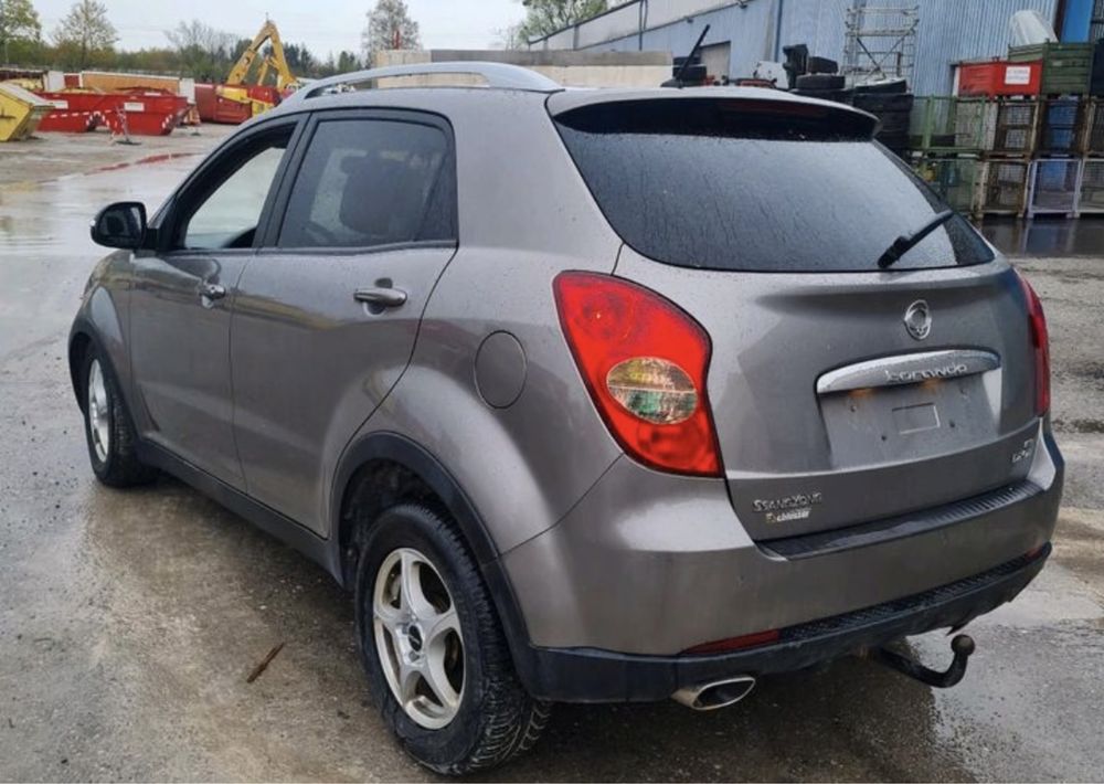 Двери Ssangyong Korando