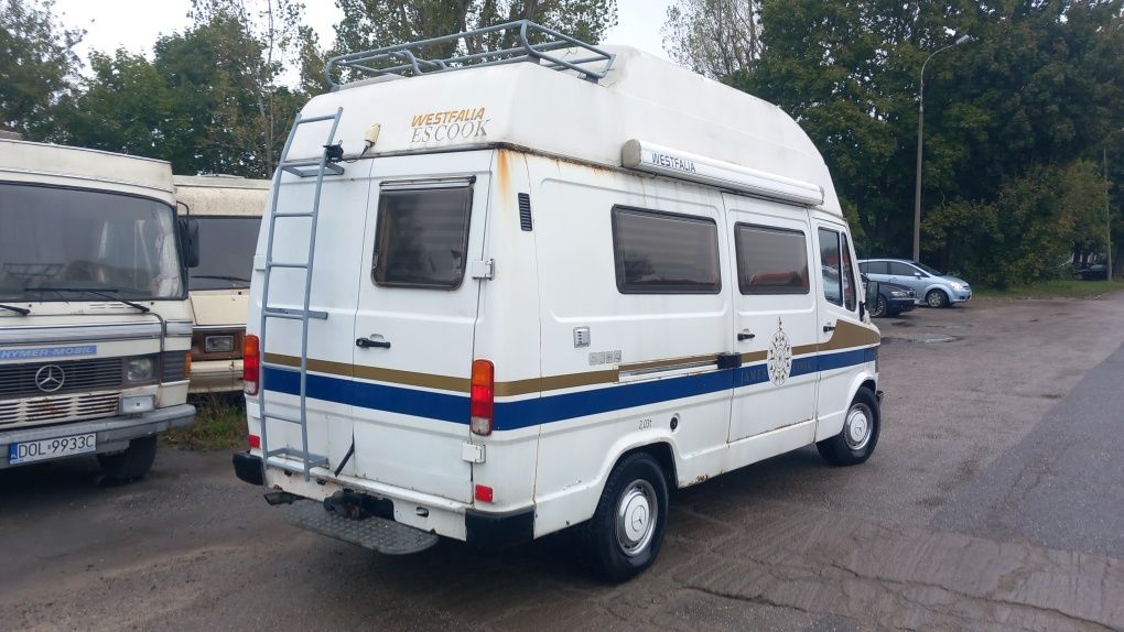 Kamper, camper Mercedes James Cook automat