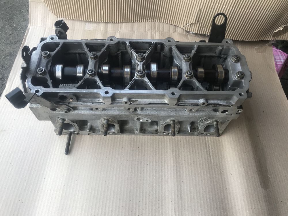 Головка блока ГБЦ Шкода Октавия, Ауди А5, VW Гольф 5 Пассат Б5 1.6 MPI