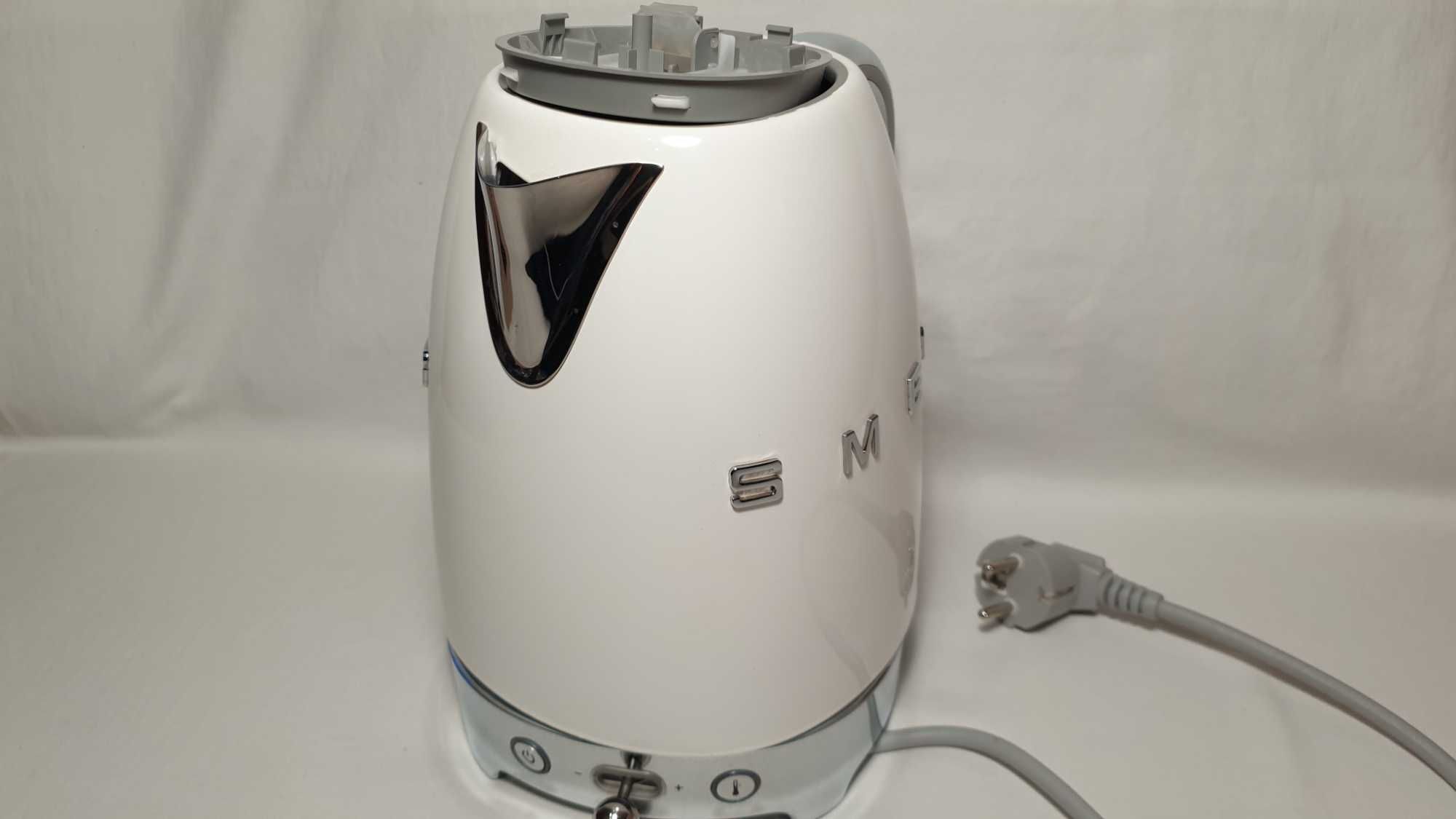 Czajnik elektryczny Smeg KLF04WHEU 2400 W regulacja temperatury
