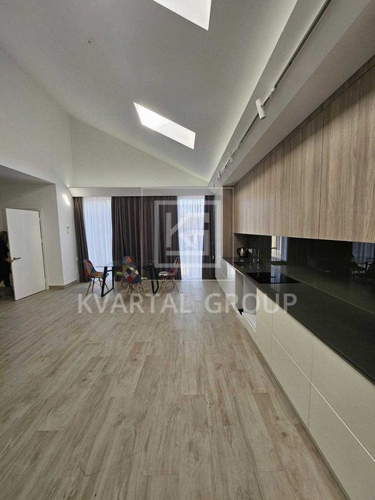 Одноповерховий будинок в сучасному стила з ремонтом. Микуличі