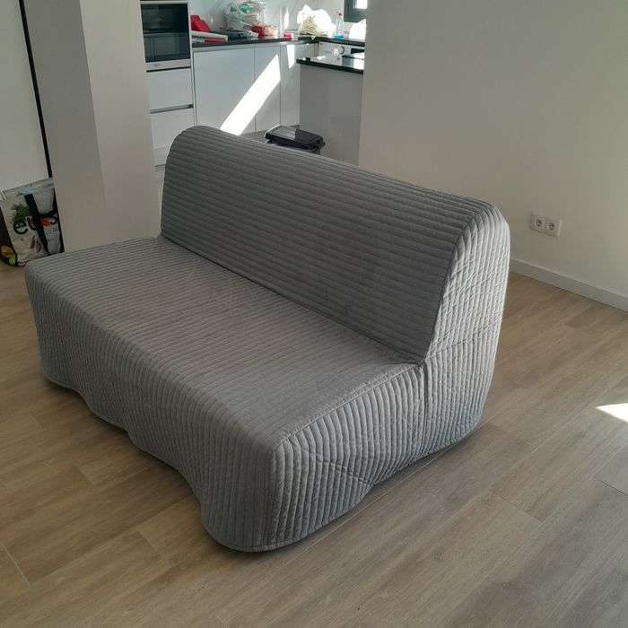 Sofá-cama de casal IKEA em bom estado