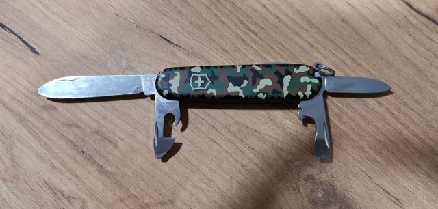 Scyzoryk nóż Victorinox Spartan Camouflage
