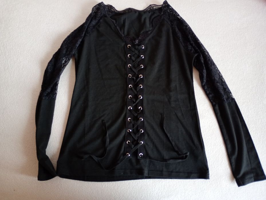 Bluzka z koronką rozm M
