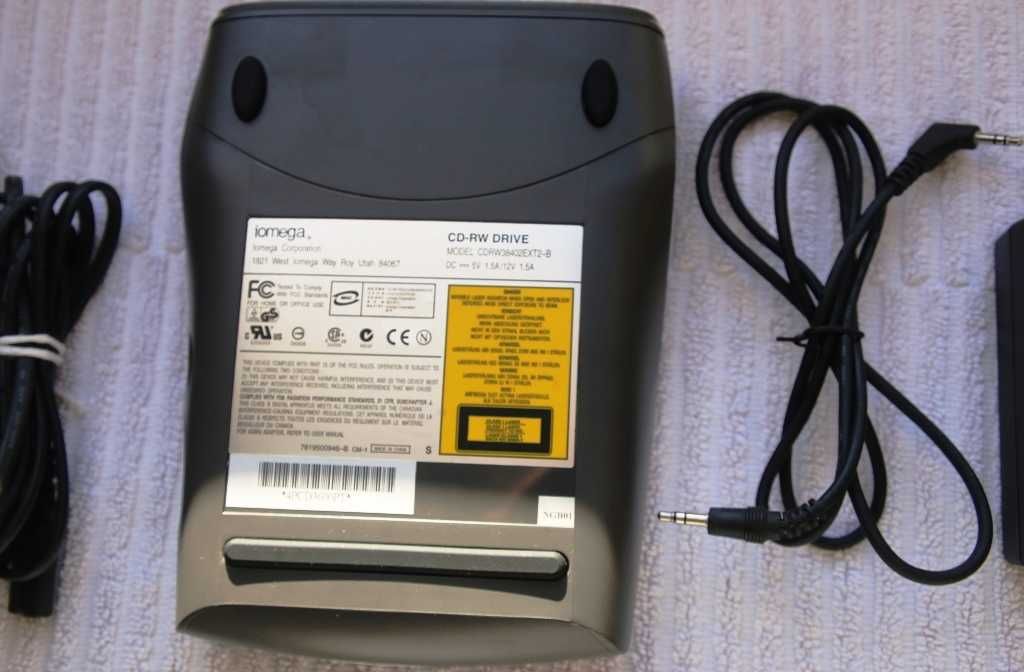 Leitor gravador externo Iomega CD-RW DRIVE Predator