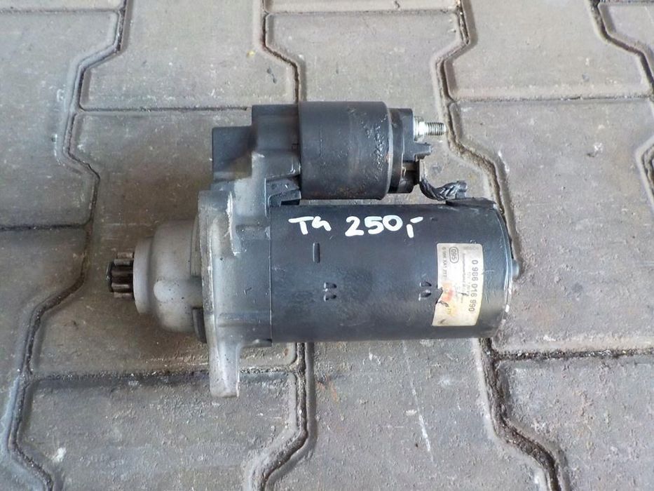VW T4 96-03 2.5 TDI 2.4 D ROZRUSZNIK STARTER