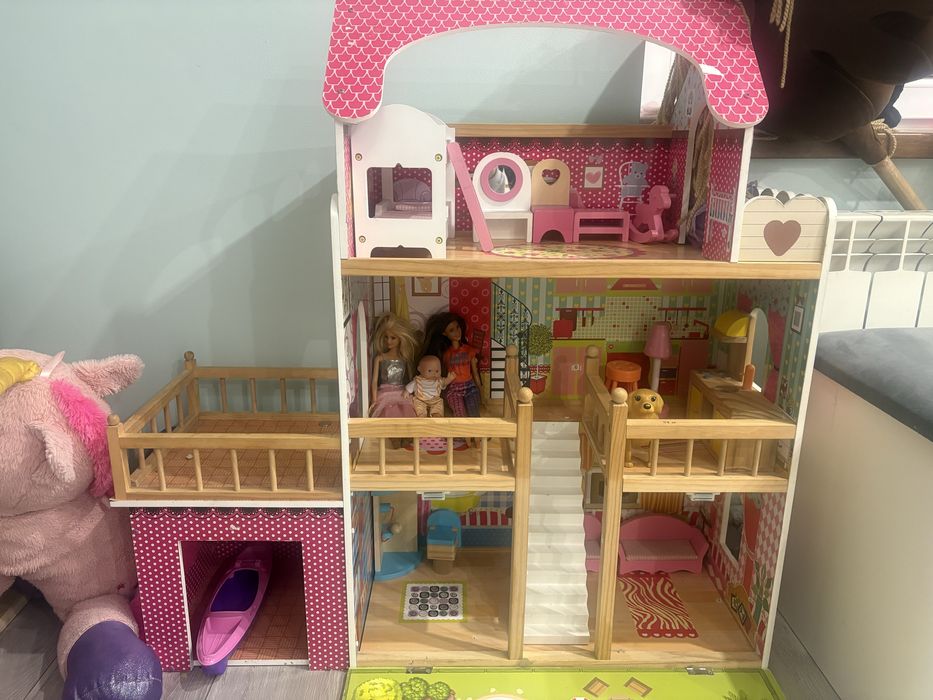 Domek dla lalek barbie