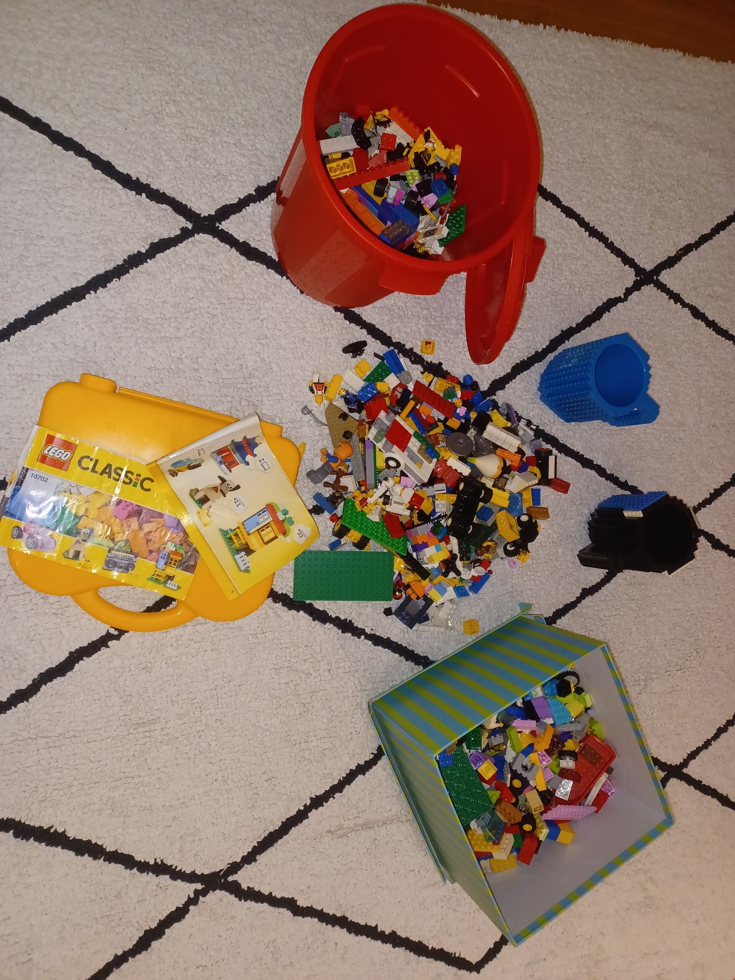 Legos variados (Lego Classic - blocos pequenos) 4+