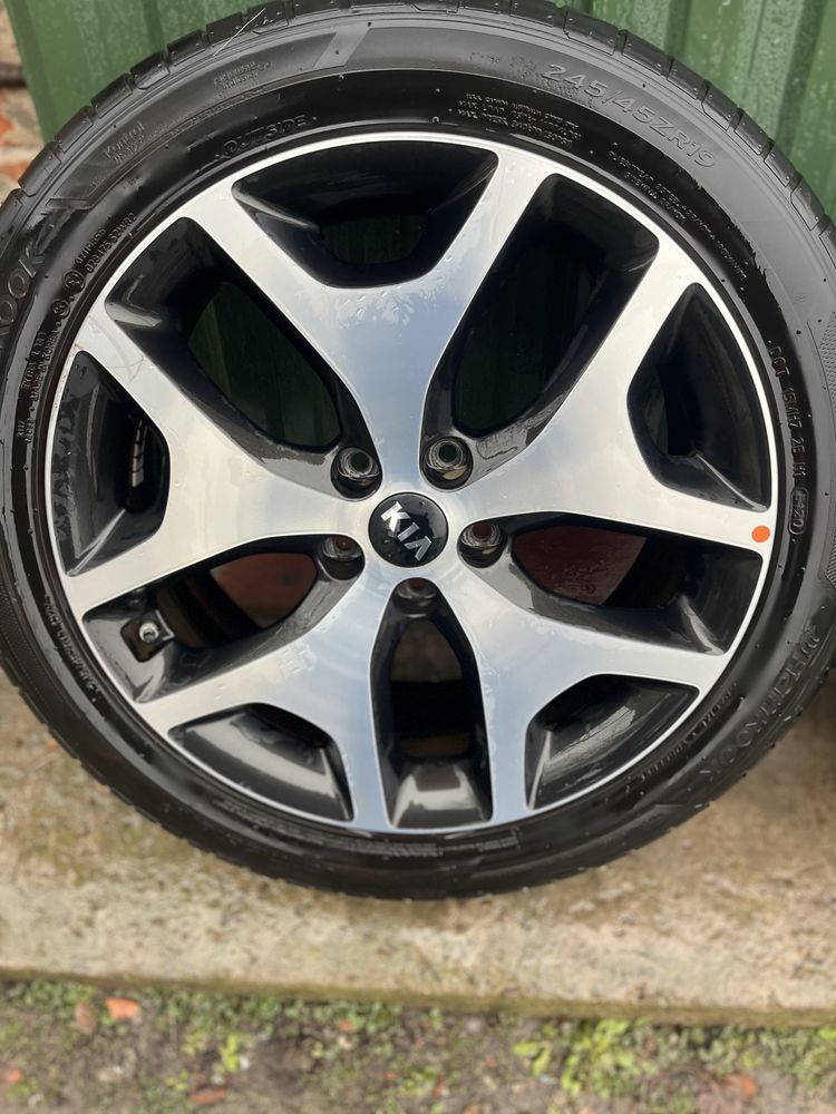Диски з шинами 245 45   r19 kia