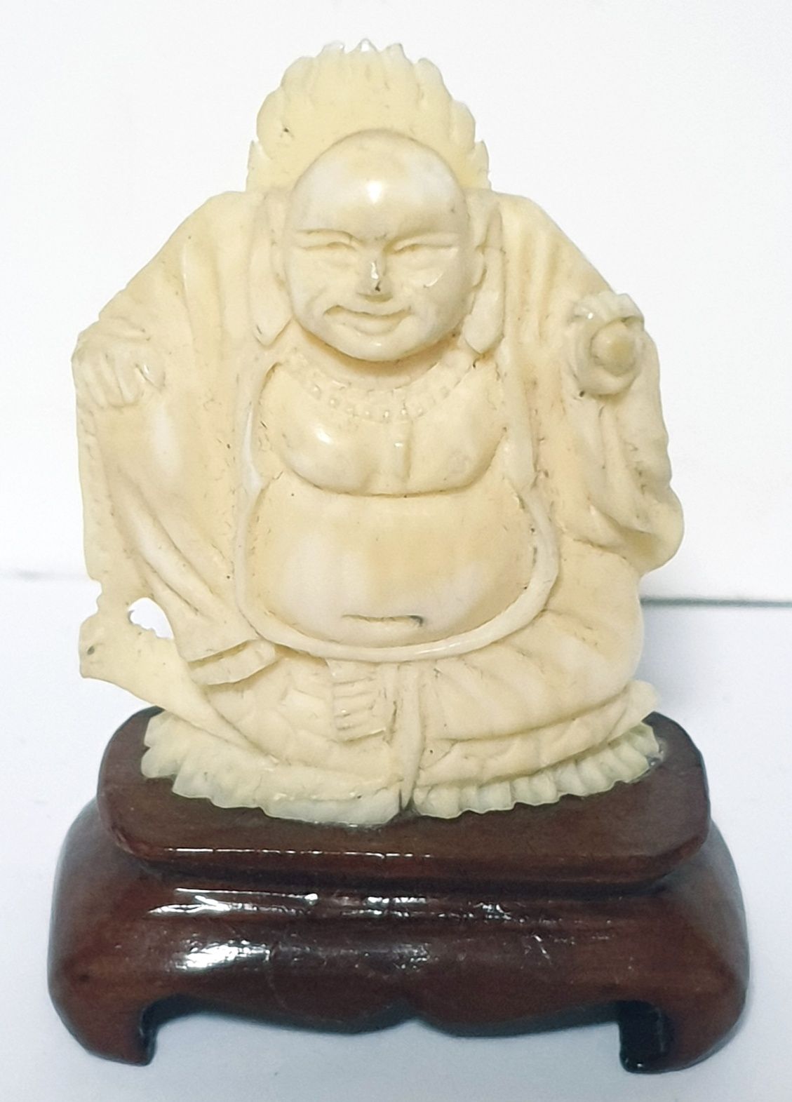 Linda pequena preciosa antiga escultura de Buda trabalhado à mão