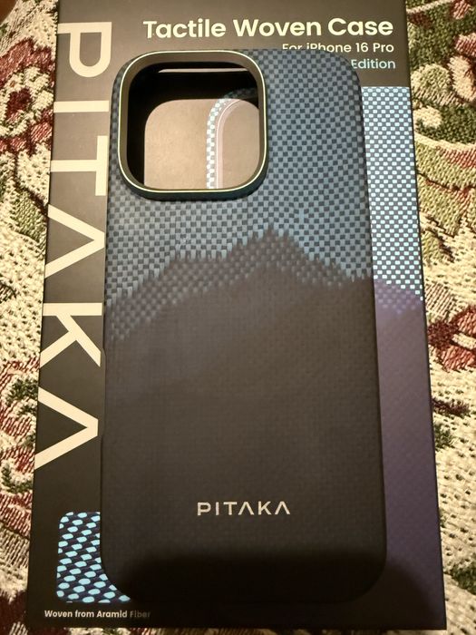 Чохол Pitaka для айфон 16 pro! Купляв у магазині новим!