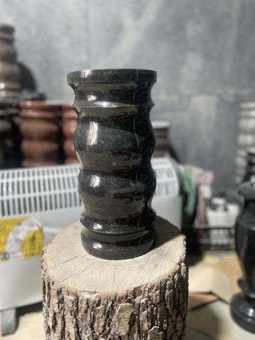 Кути, гранітні точені вироби