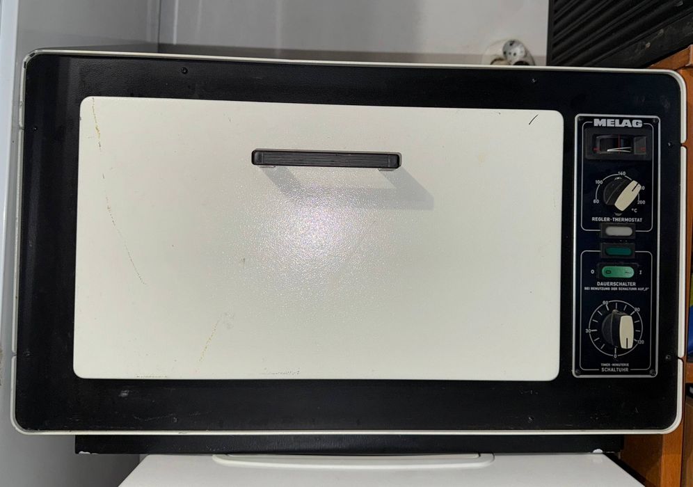 Продам сухожаровий шкаф Melag