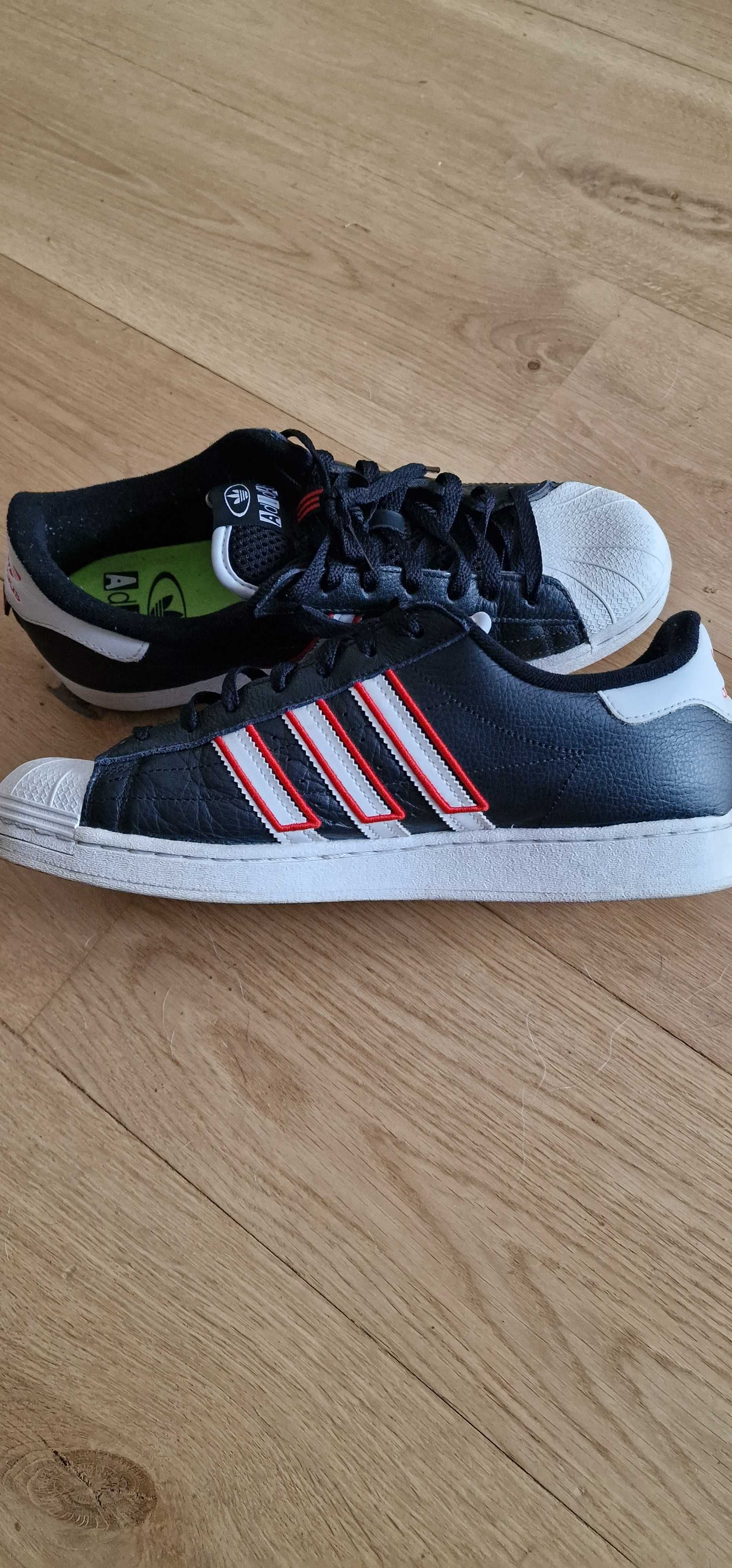 Adidas superstar 44 2/3