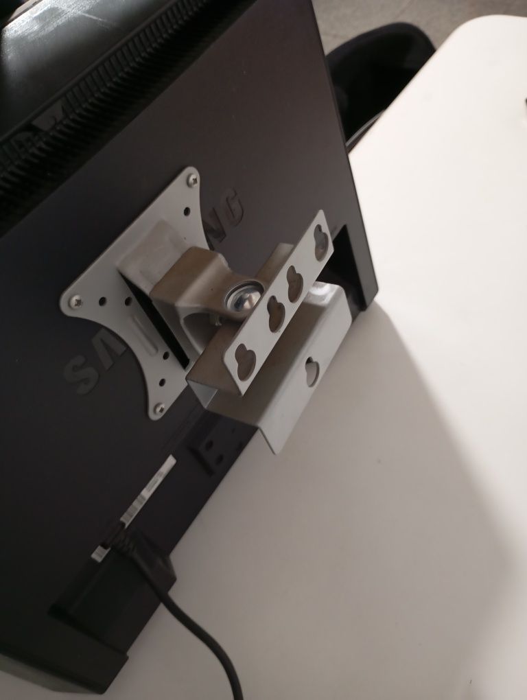 TV monitor com suporte