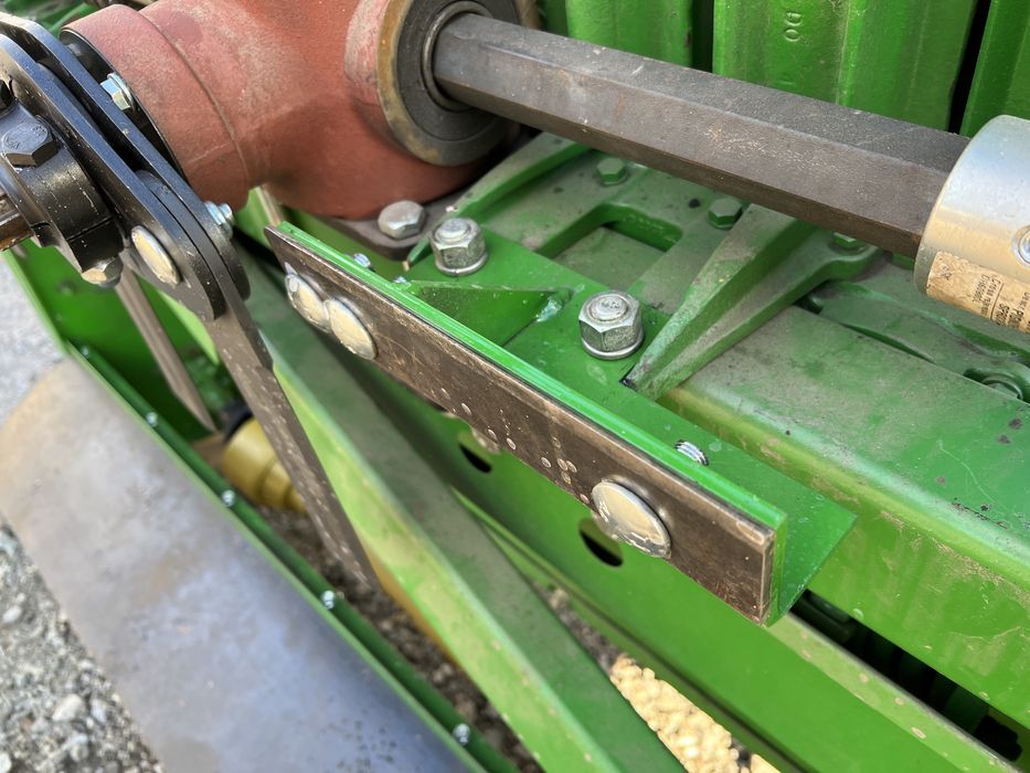 Жатка кукурузная Джон Дір 892 з сечкарем. Обмін