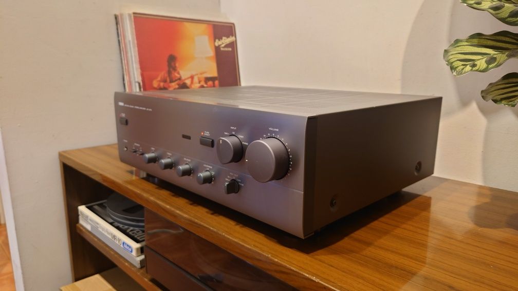 Yamaha AX470 wzmacniacz stereo, 2x65W, 9,5kg , 1993rok