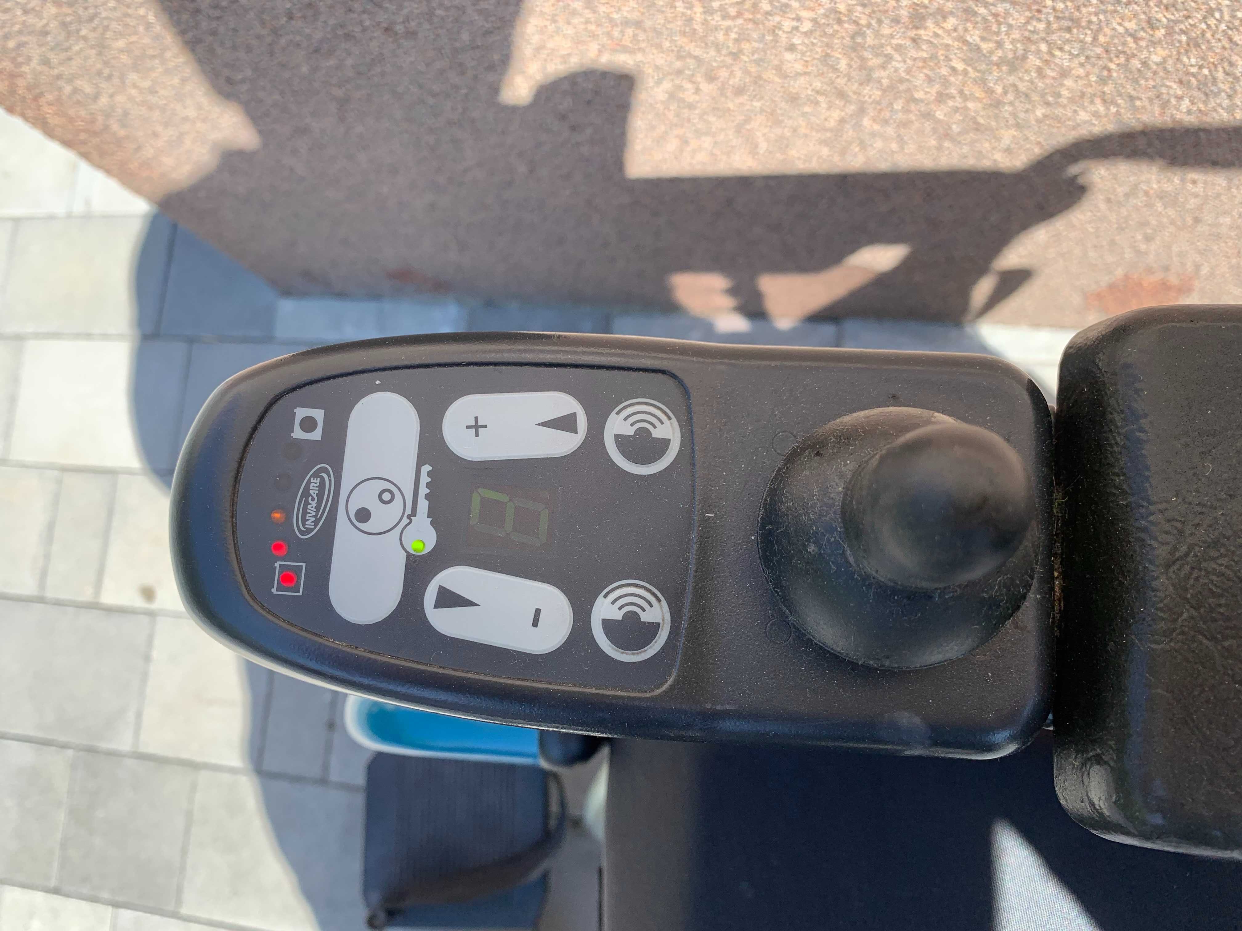 Wózek inwalidzki elektryczny