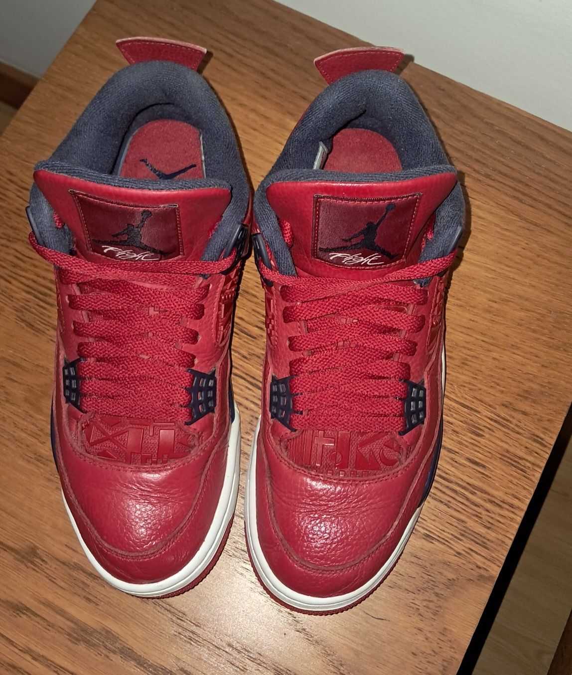 Nike Jordan 4 Retro "FIBA" 2019