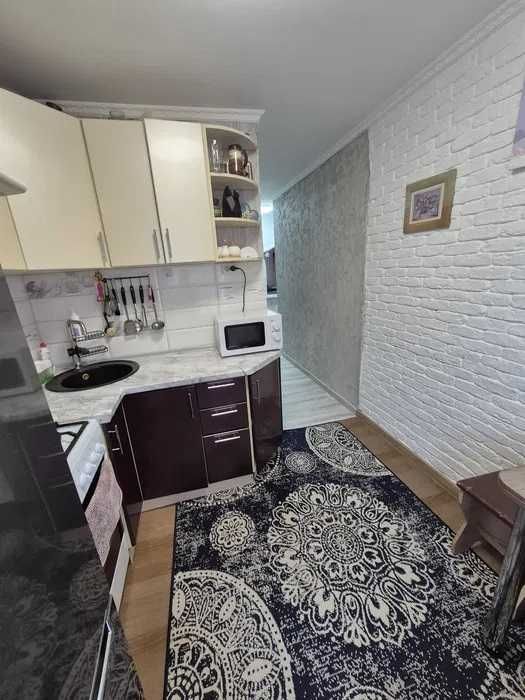 Продам 2 ком в районе Одесской. Байрона ул., дом 1/6