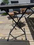Piano Yamaha PSR E 263 com suporte e ficha de headfones