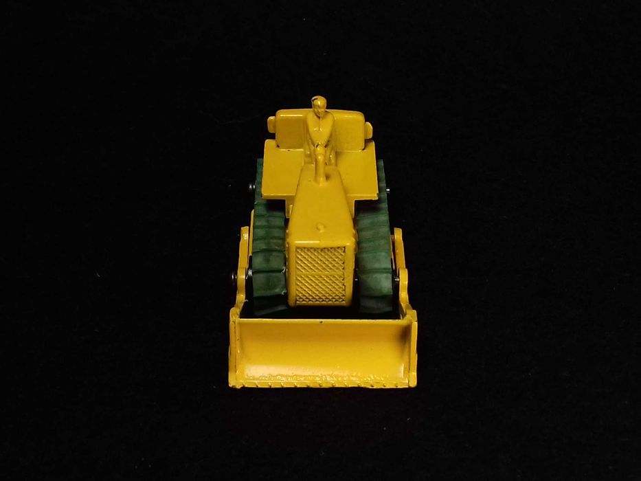 Matchbox 8 - Caterpillar Bulldozer 1960´s - a Moko Lesney product