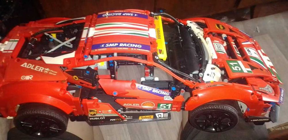 LEGO Technic Ferrari 488 GTE AF Corse №51 42125