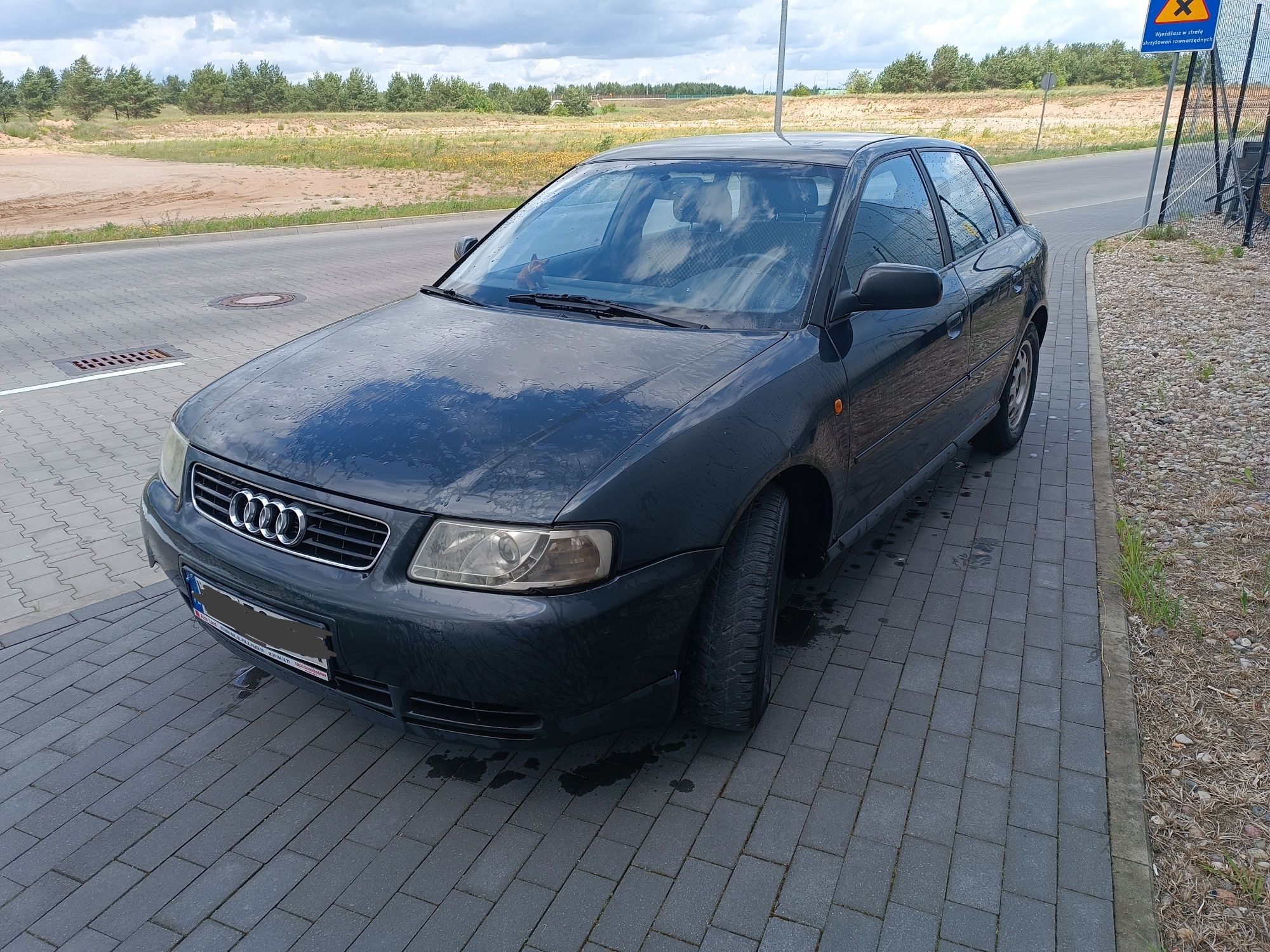 Audi A3 8p 5 drzwi 1.8 Benz+LPG alusy klima kubełki na dojazdy !!