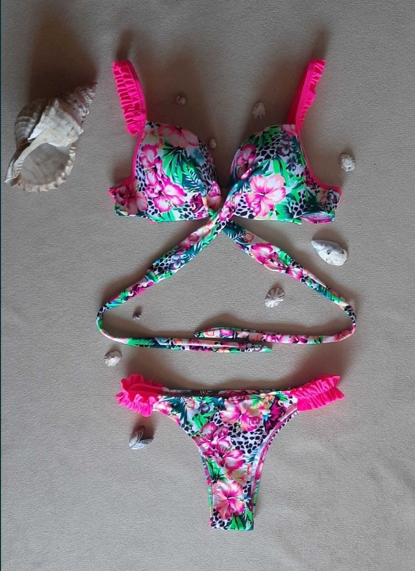 Bikini, modelo Flores, 3 cores, do S ao L.