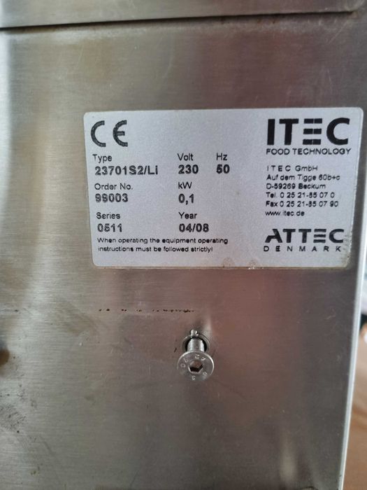 Dozownik środka dezynfekującego do rąk - używany w rolnictwie