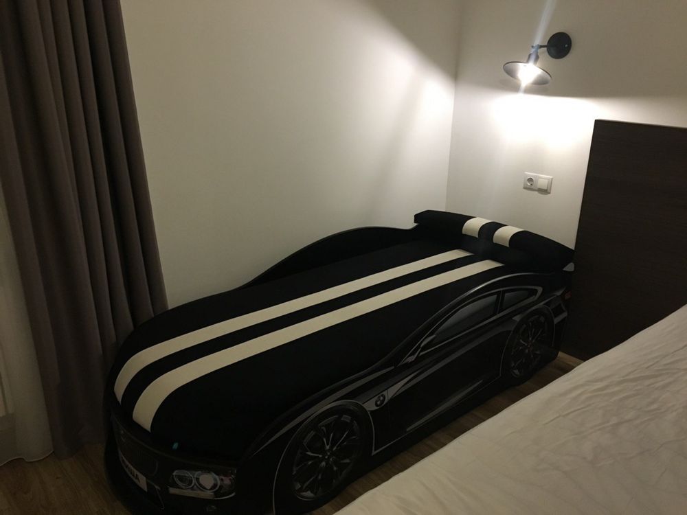 Продам кровать BMW