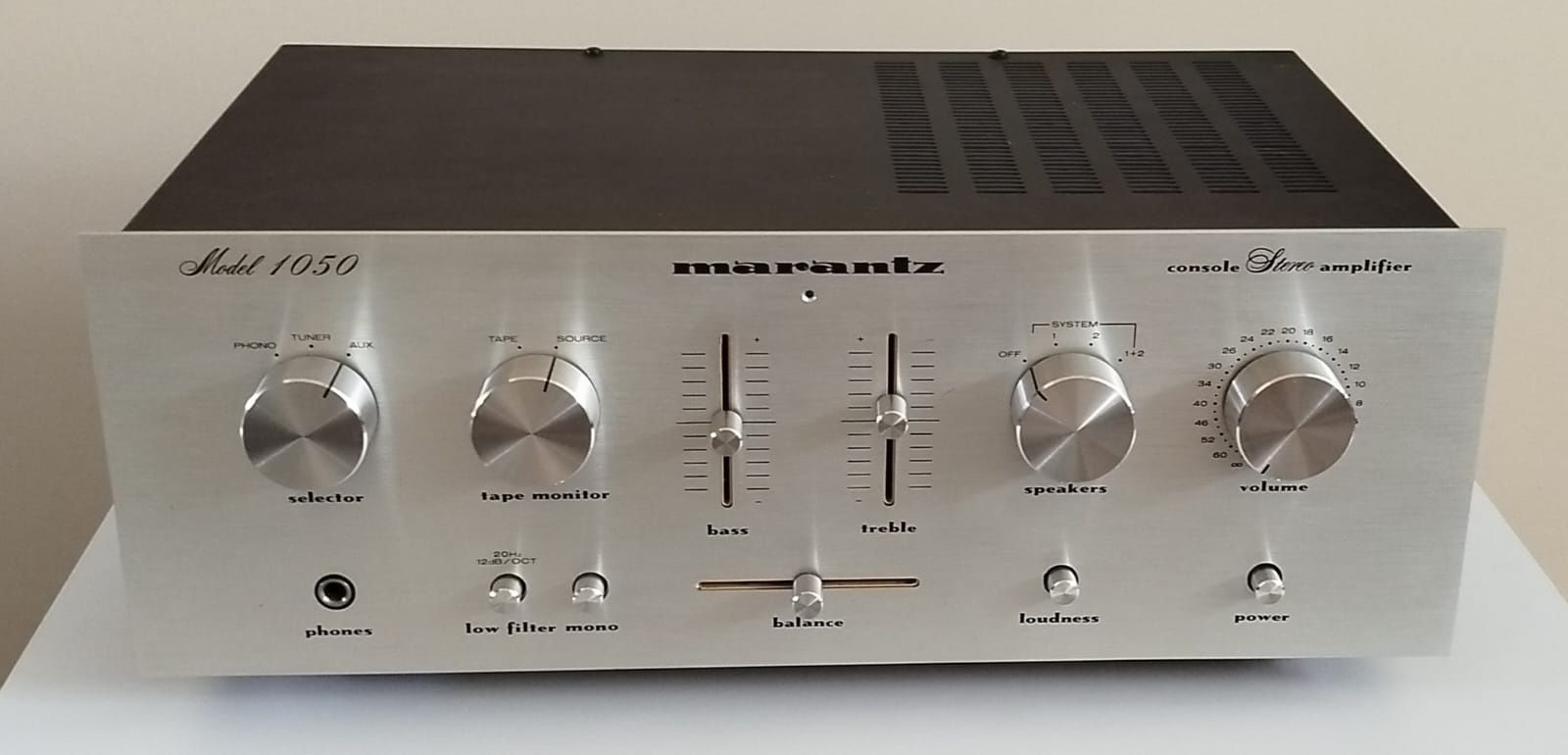 Marantz model 1050