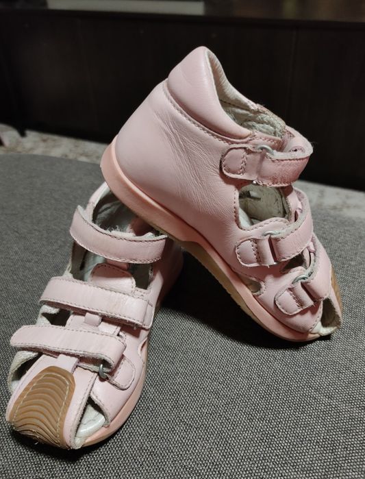 Сандалі - босоніжки Bartek 25 розмір.