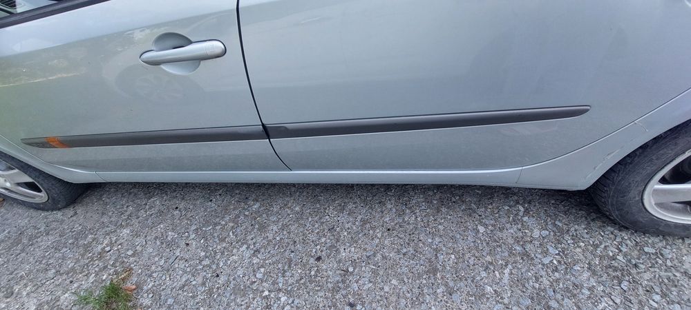 Продаж Рено Лагуна 2004 рік