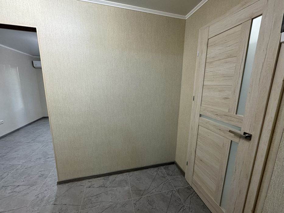 Продаж двокімнатної квартири на Соборній з новим ремонтом