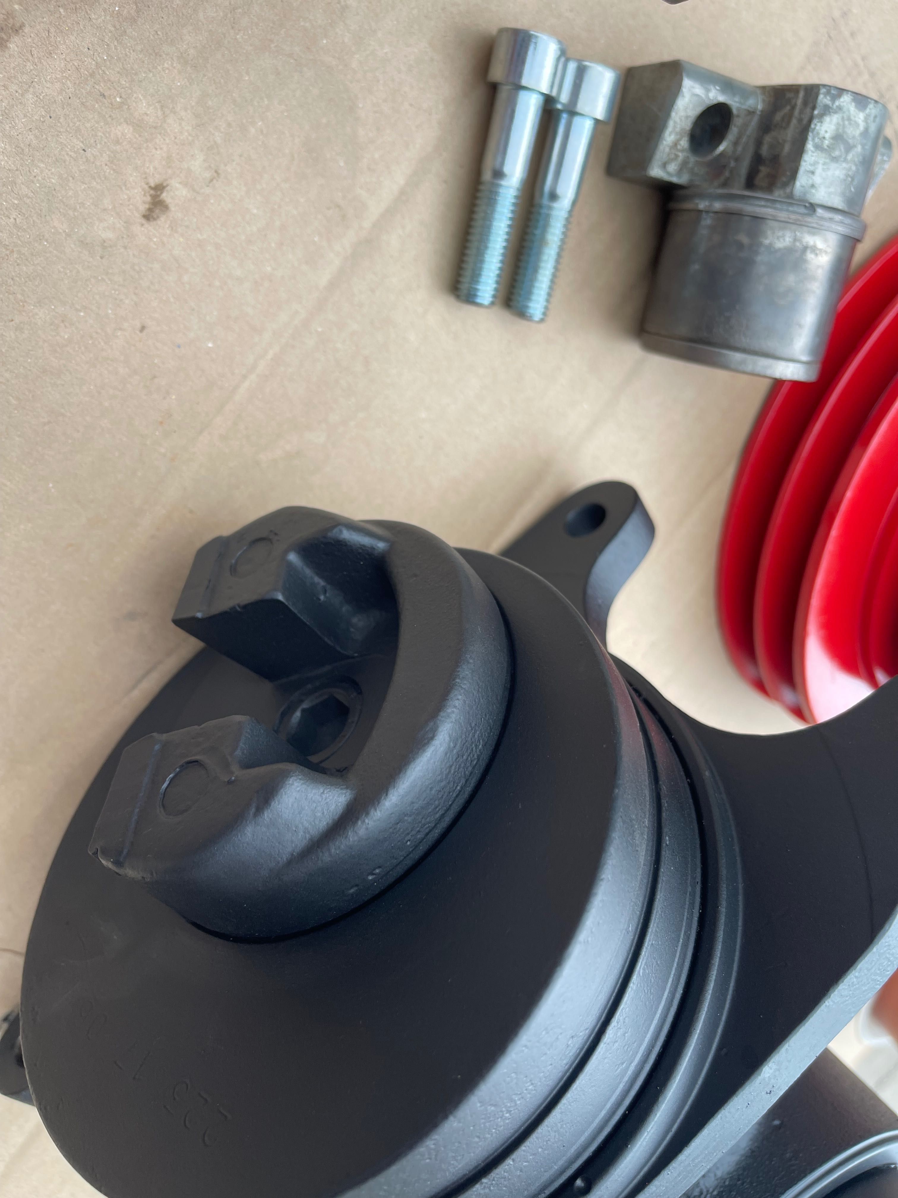 Запчастини комбайна Case cf 80 Case 527 525 524 Ліда 1300 1600 Mdw