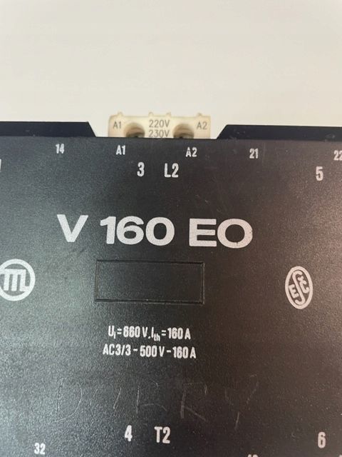 stycznik v 160eo prąd 160a napięcie znam:660v-50hz