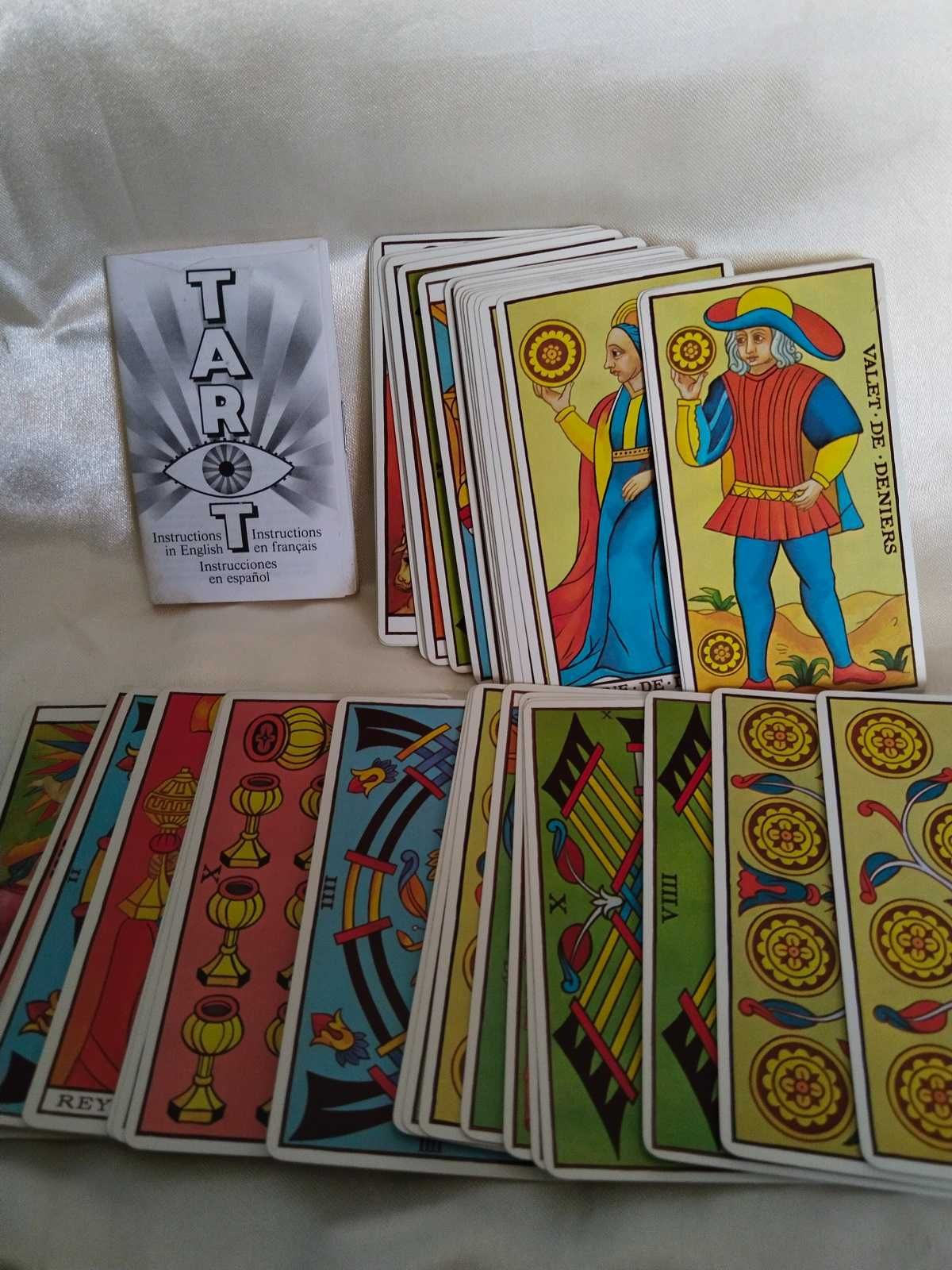Cartas de Tarot de Marselha • Instruções em Várias Línguas