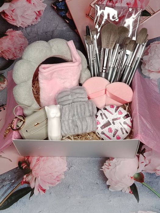 Подарунок,подарунковий дитячий бокс