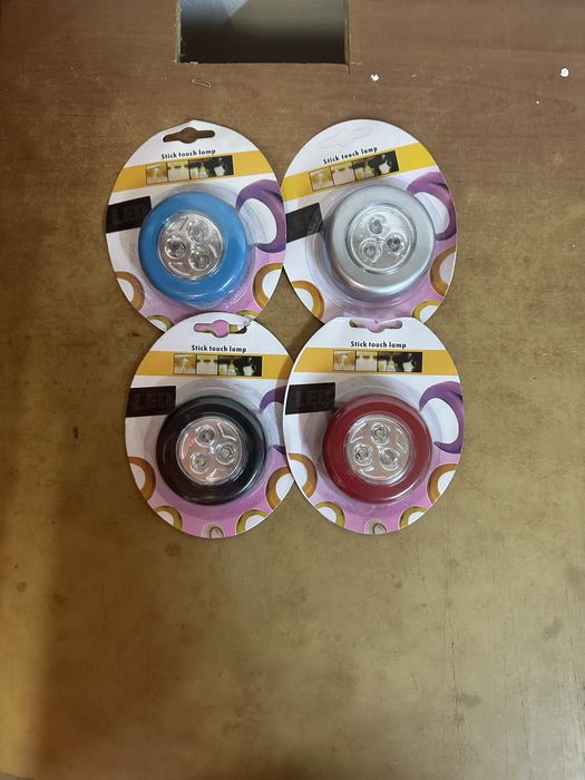 Lampka dotykowa samoprzylepna