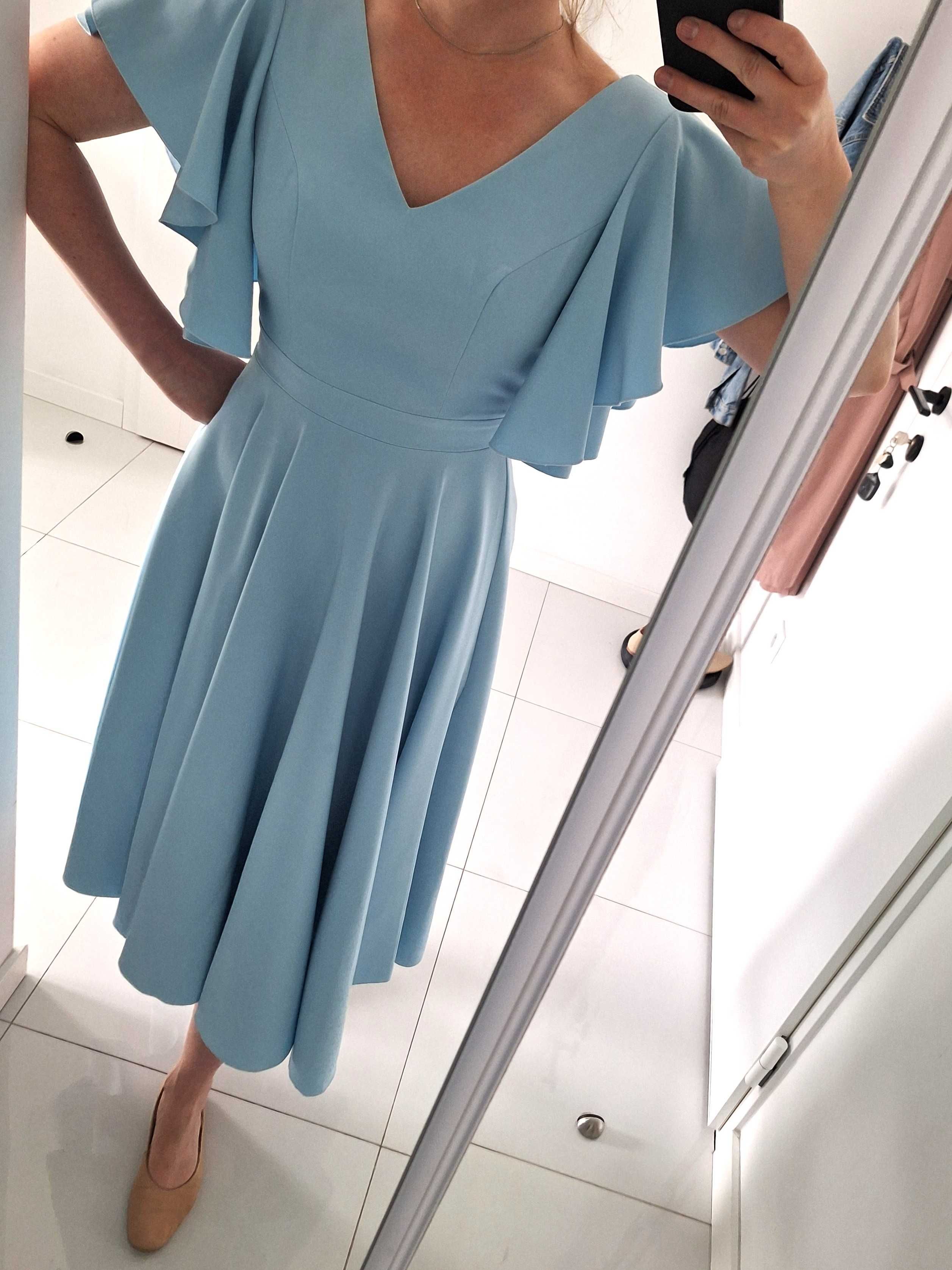 Błękitna elegancka rozkloszowana sukienka r.36