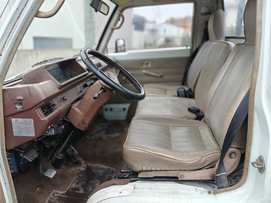 Mitsubishi L300 caixa aberta