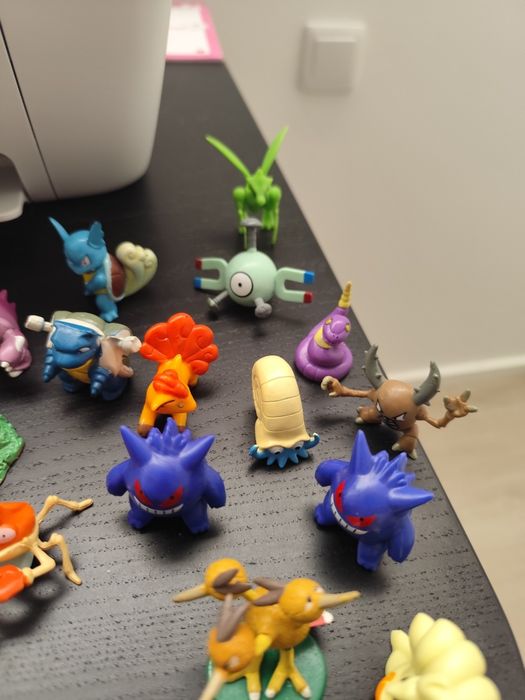 Vendo conjunto figuras Pokémon