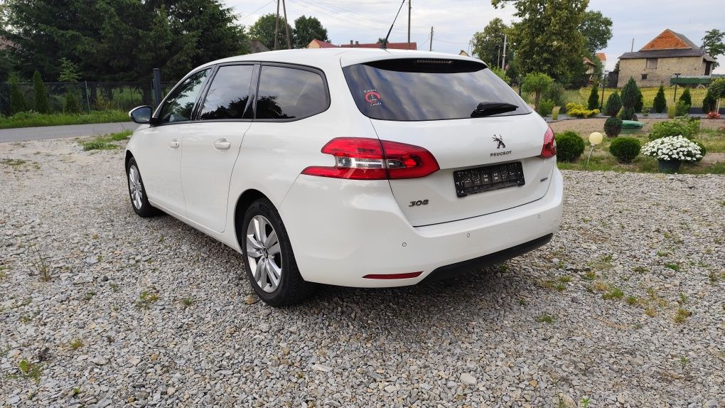 Sprzedam Peugeot 308 1.2 130KM