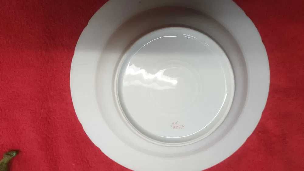 3 Pratos porcelana