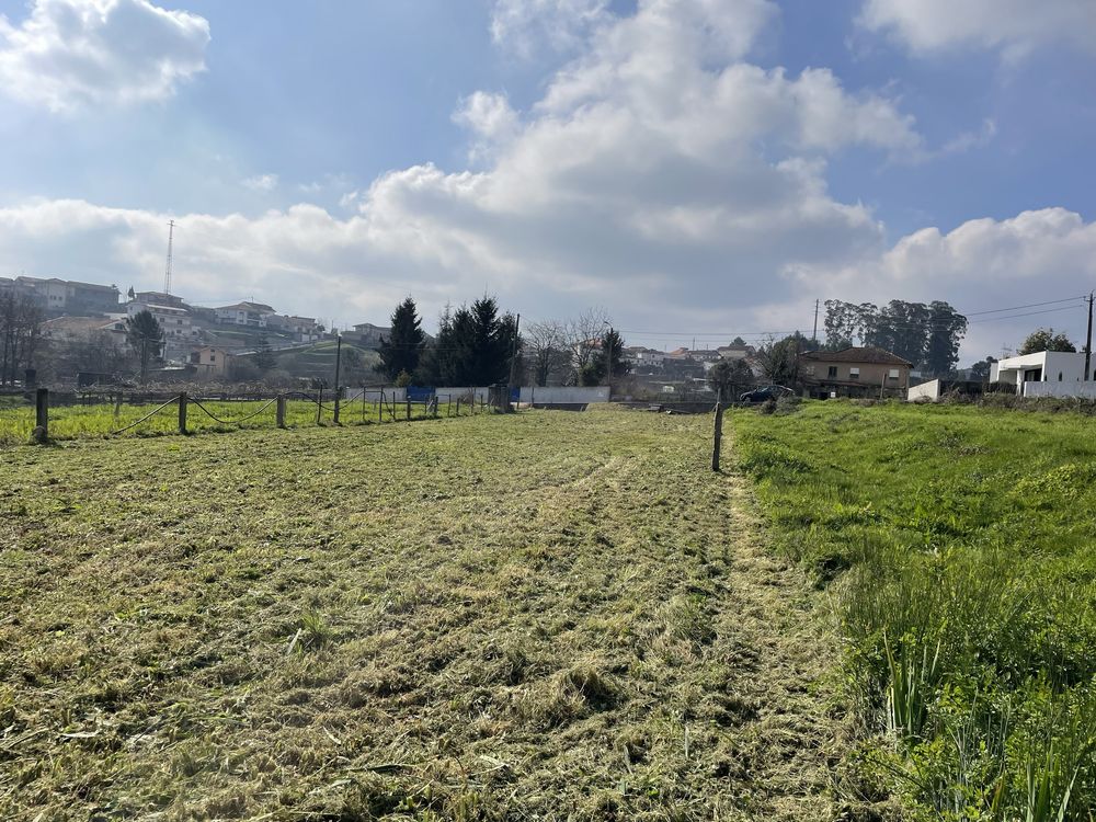 Terreno Urbano para Construção 1000m2 - Frazão/Paços de Ferreira