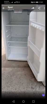 Холодильник, меншого габаритного типу б/у.