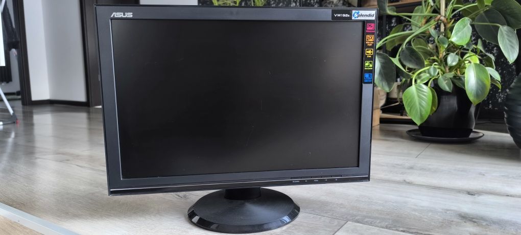 Monitor ASUS 19'