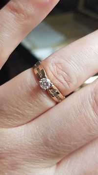 Piękny złoty 585 pierścionek brylant brylanty zaręczynowy